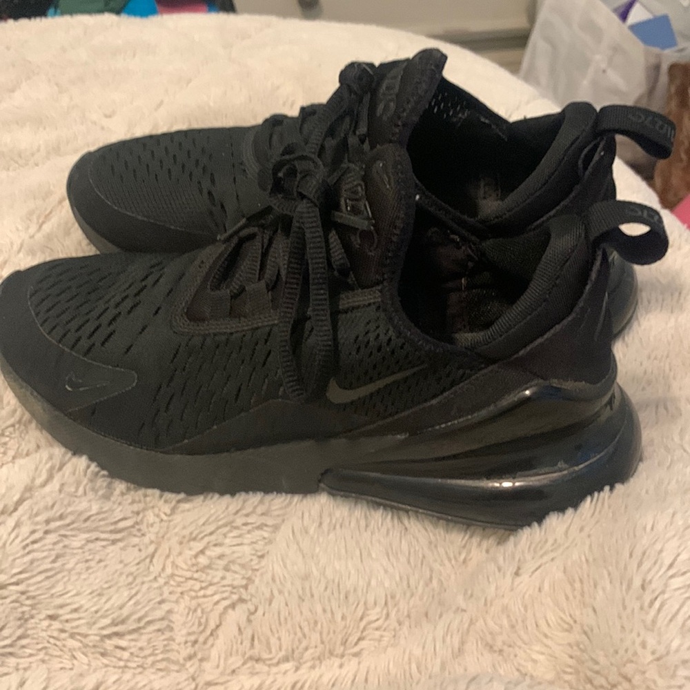Nike Women's Black Athletic Shoes